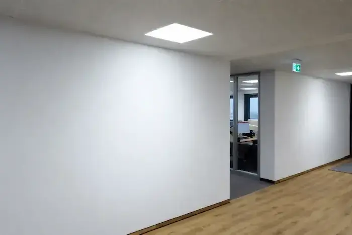 Wandgestaltung Büro Heidenheim — vor Wanddeko